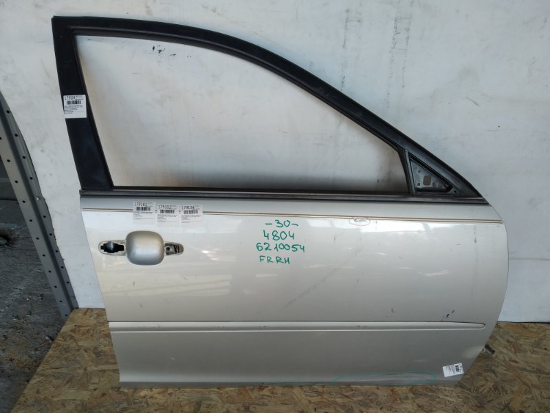 Дверь передняя правая TOYOTA CAMRY 30 02-06 2003 MCV30 3.0 1MZFE 67001-33111 Б/У