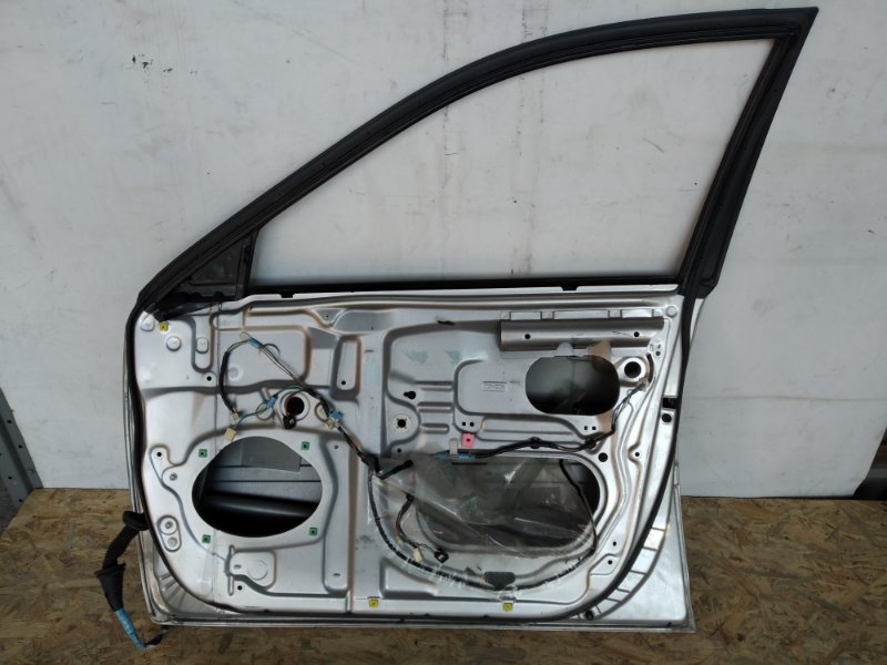 Дверь передняя правая CAMRY 30 02-06 2003 MCV30 3.0 1MZFE