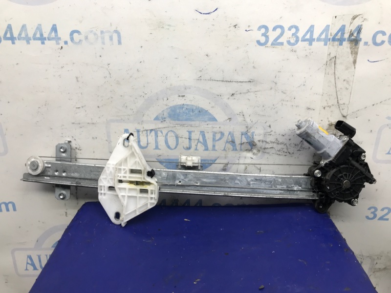 Стеклоподъемник передний правый TLX 14-17