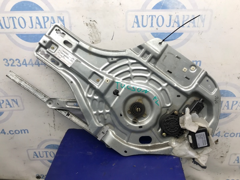 Стеклоподъемник передний левый HYUNDAI TUCSON 04-10 82405-2E000 Б/У