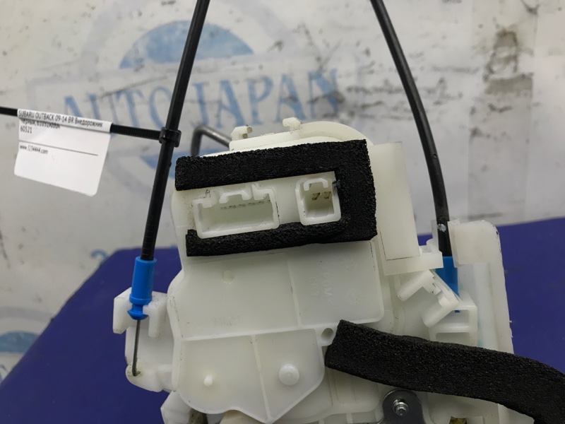 Замок двери передний правый OUTBACK 09-14 BR 2011 Внедорожник 3.6 EZ36