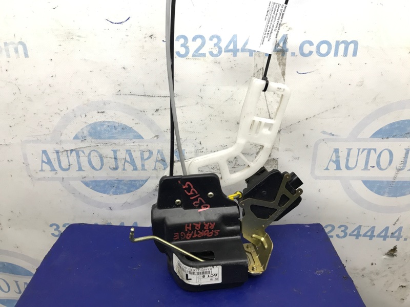 Замок двери задний правый KIA SPORTAGE KM 04-10 814201F010 Б/У