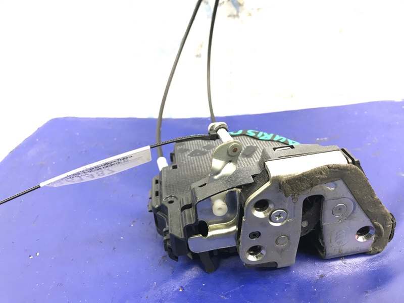 Замок двери задний левый TOYOTA AURIS 06-12 Замок двери задний левый TOYOTA AURIS 06-12