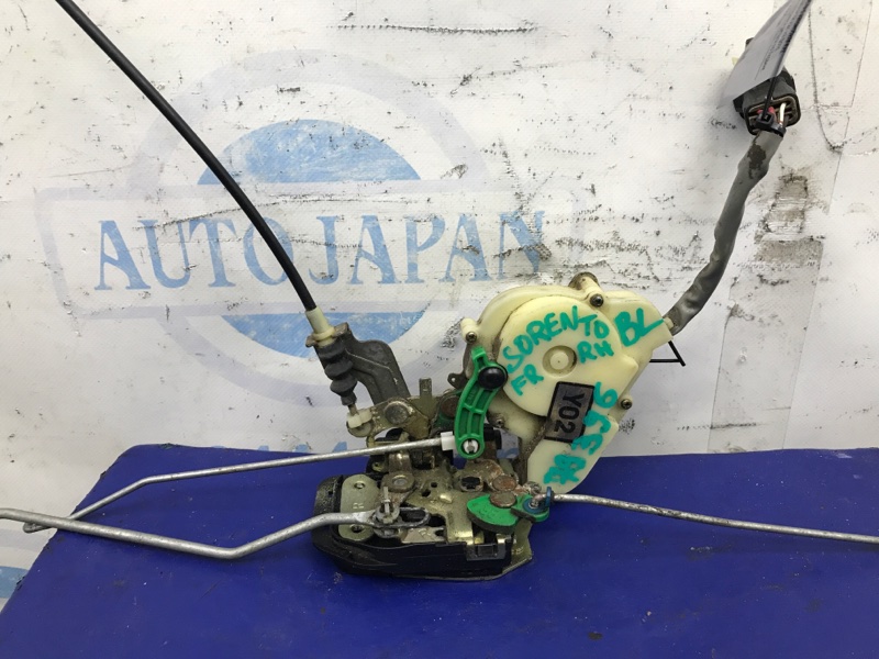 Замок двери передний правый KIA SORENTO BL 02-09 813203E010 Б/У