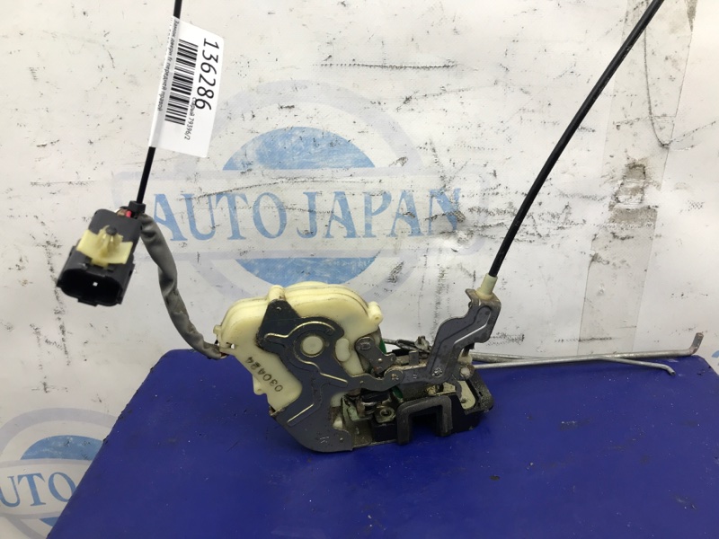 Замок двери передний правый SORENTO BL 02-09