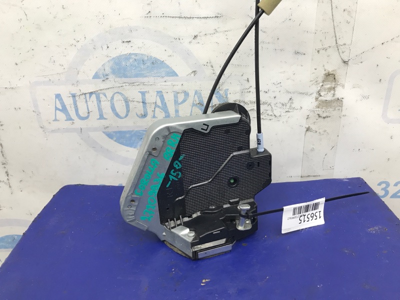 Замок двери задний правый TOYOTA COROLLA 150 06-13 69330-02110 Б/У