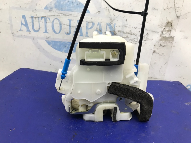 Замок двери передний правый OUTBACK 09-14 BR