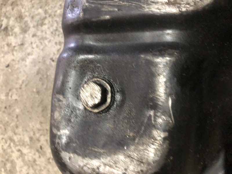 Поддон двигателя LEXUS GX470 02-09