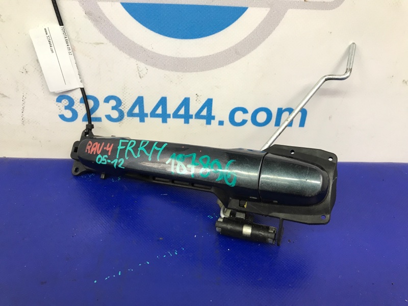Запчасть ручка двери наружная передняя правая TOYOTA RAV4 05-12 69211-12220-03 Б/У Ручка двери наружная передняя правая TOYOTA RAV4 05-12 69211-12220-03 Б/У
