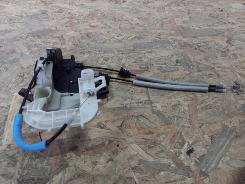 Замок двери передний левый KIA SOUL PS 13-19 2017 PS 1.6 81310-B2030 Б/У