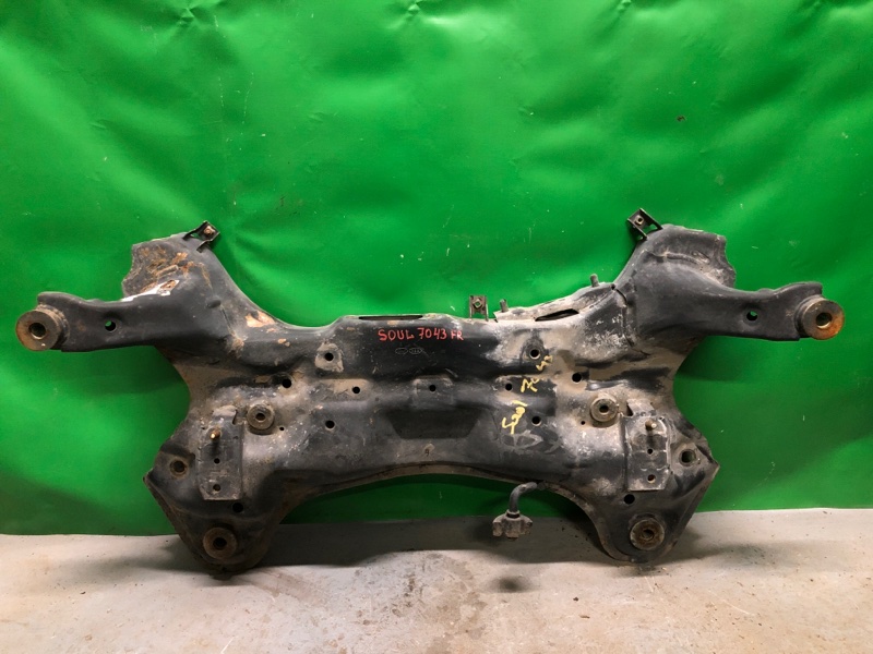 Балка передней подвески передняя KIA SOUL PS 13-19 2014 PS 2.0 62405-B2040 Б/У