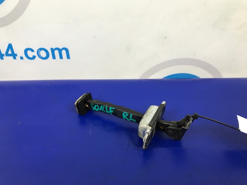 Запчасть ограничитель двери задний левый HYUNDAI SONATA LF 2014- 79480-C1010 Б/У Ограничитель двери задний левый HYUNDAI SONATA LF 2014- 79480-C1010 Б/У