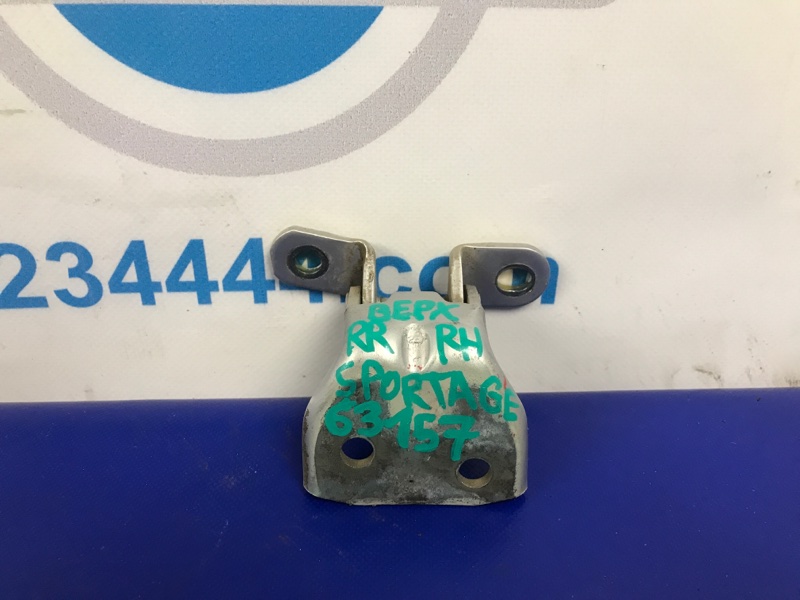 Запчасть петля двери верхняя задняя правая KIA SPORTAGE KM 04-10 Б/У Петля двери верхняя задняя правая KIA SPORTAGE KM 04-10 Б/У