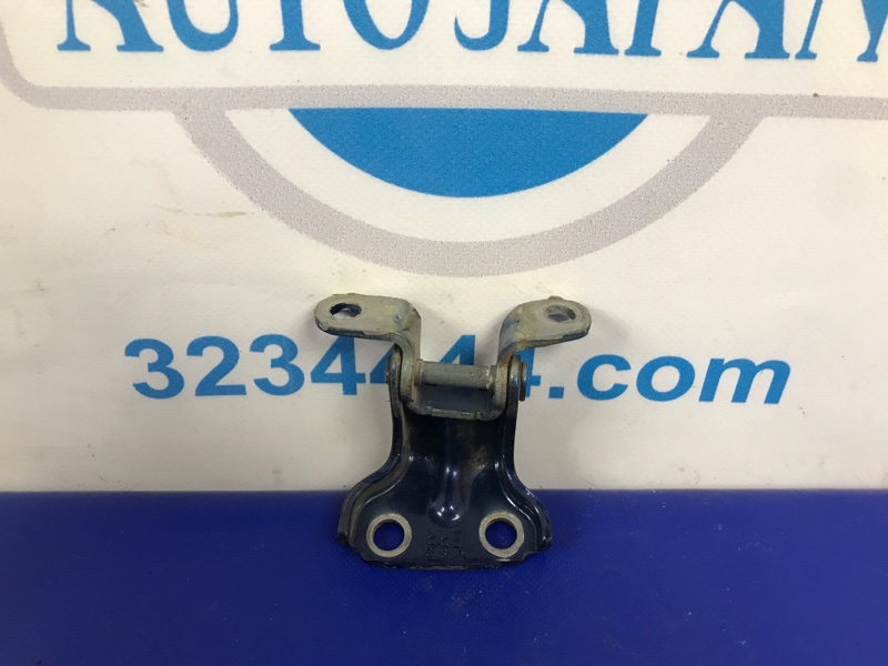 Петля двери верхняя задняя правая OUTBACK 09-14 BR 2011 Внедорожник 2.5