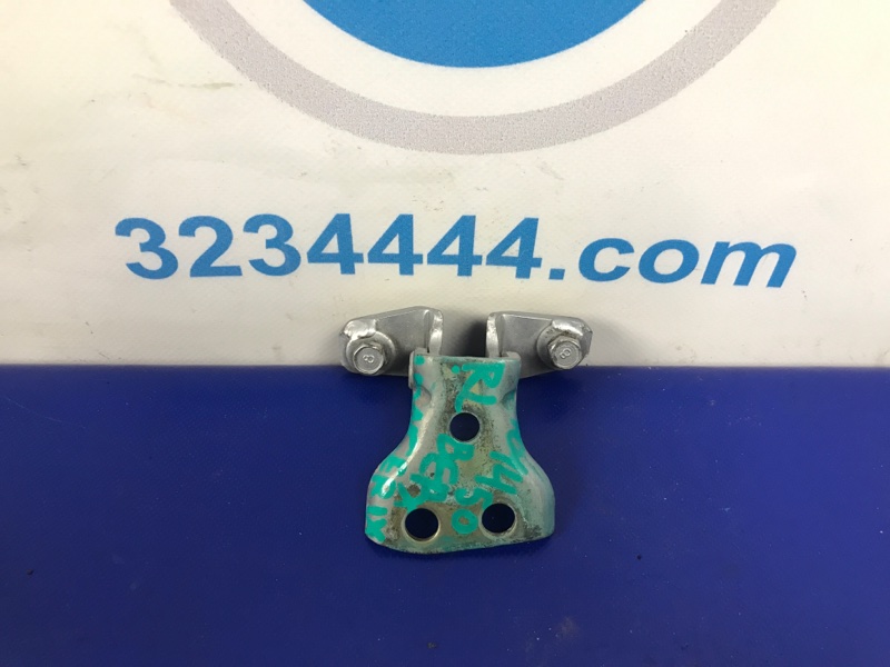 Петля двери верхняя задняя левая MITSUBISHI LANCER IX 9 03-07 2004 Седан 2.0 MR313665 Б/У