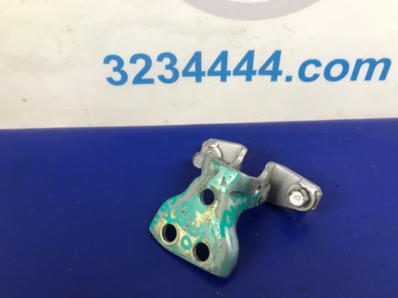 Петля двери верхняя задняя левая MITSUBISHI LANCER IX 9 03-07 Седан 2.0