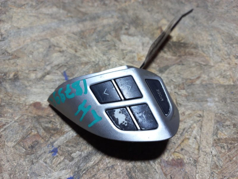 Запчасть кнопки на руль левые MITSUBISHI LANCER X 10 07-15 2010 Седан 2.0 4B11 8701A087 Б/У Кнопки на руль левые MITSUBISHI LANCER X 10 07-15 2010 Седан 2.0 4B11 8701A087 Б/У