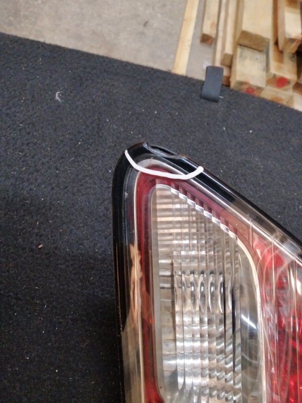 Фонарь внутренний задний правый ES300 ES330 01-06