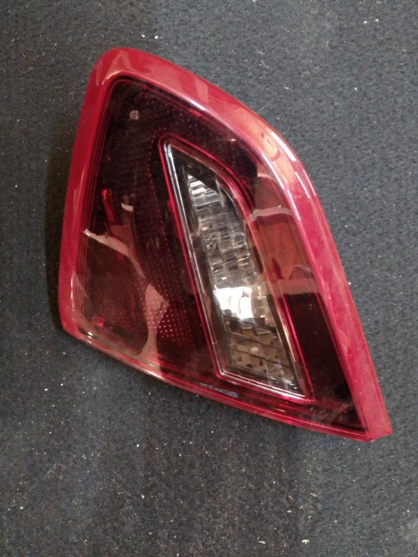 Запчасть фонарь внутренний задний правый NISSAN ALTIMA L33 12-18 L33 26540-9HS0A Б/У Фонарь внутренний задний правый NISSAN ALTIMA L33 12-18 L33 26540-9HS0A Б/У