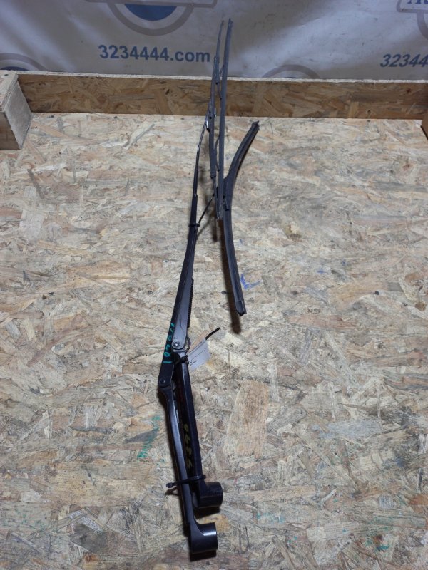 Поводок стеклоочистителя передний MITSUBISHI LANCER X 10 07-15 2010 Седан 2.0 4B11 8250A183 Б/У