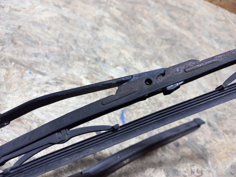 Поводок стеклоочистителя передний MITSUBISHI LANCER X 10 07-15 Седан 2.0 4B11