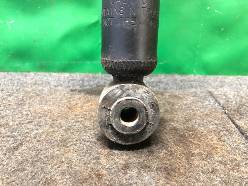 Амортизатор задний левый TIIDA/VERSA C11 04-11 2007 Хетчбек 1.8