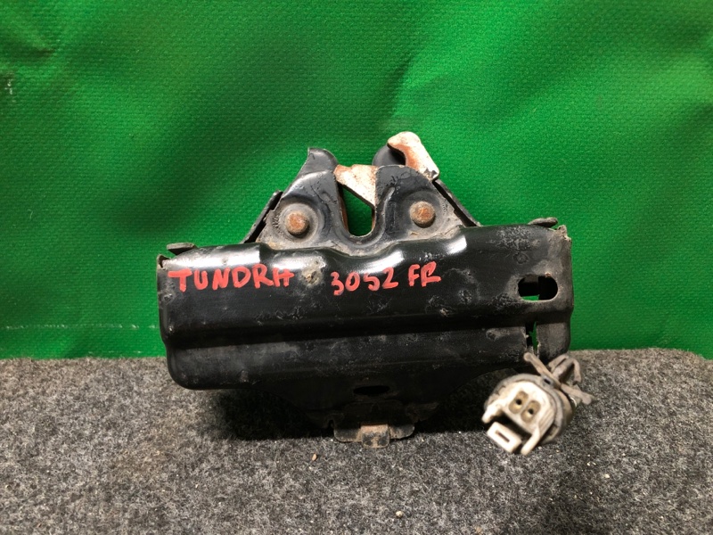Замок капота TOYOTA TUNDRA 07-13 2007 USK56 5.7 3URFBE 53510-0E010 Б/У