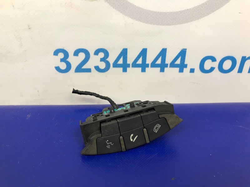 Кнопки на руль MITSUBISHI OUTLANDER XL 05-13 2007 Внедорожник 3.0 6B31 8750A021 Б/У