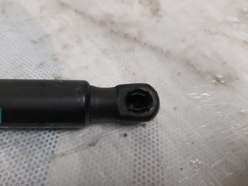 Амортизатор крышки багажника левый FX/QX70 S51 08-17 2009 S51 3.5 VQ35HR