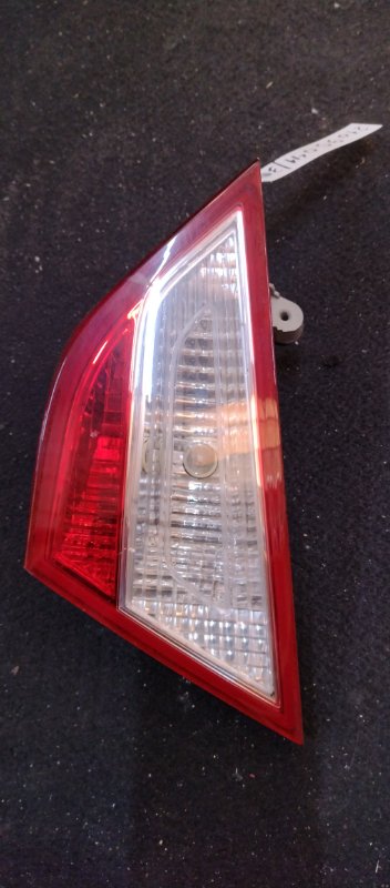 Фонарь внутренний задний правый HYUNDAI SONATA YF 10-14 92404-3Q000 Б/У