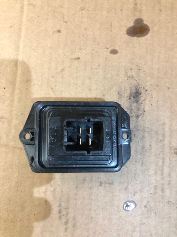 Запчасть резистор печки ACURA RDX 12-19 2018 Внедорожник 3.5 79330-TR0-A01 Б/У Резистор печки ACURA RDX 12-19 2018 Внедорожник 3.5 79330-TR0-A01 Б/У