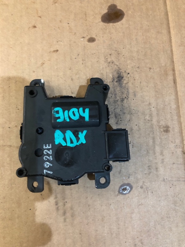 Моторчик заслонки печки ACURA RDX 12-19 2018 Внедорожник 3.5 79140-TR0-A01 Б/У