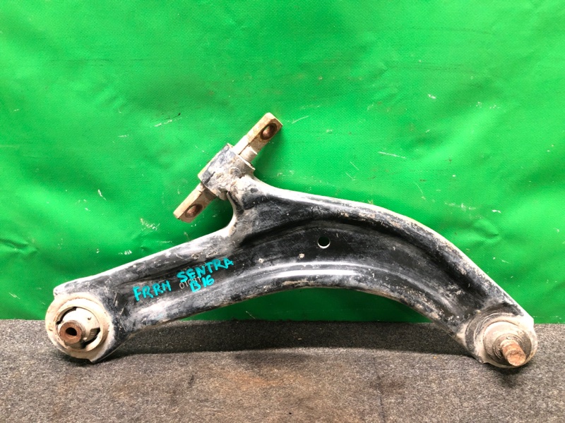 Рычаг передней подвески нижний передний правый NISSAN SENTRA (B16) 06–12 MR20DE 54500-ET000 Б/У