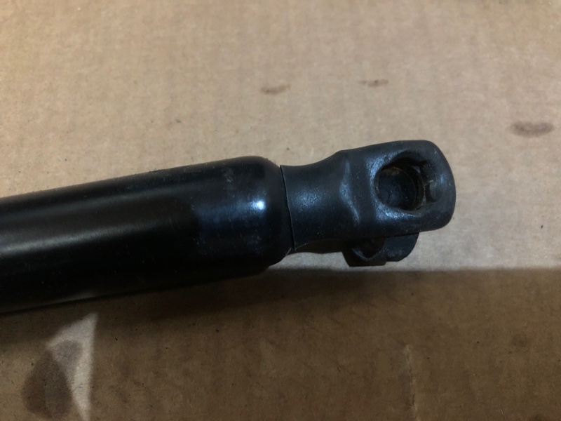 Амортизатор крышки багажника RDX 12-19 2015 TB3 3.5 J35Z2