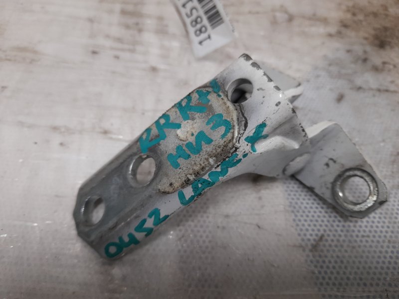 Петля двери нижняя задняя правая LANCER X 10 07-15 2010 Седан 2.0 4B11 Петля двери нижняя задняя правая LANCER X 10 07-15 2010 Седан 2.0 4B11