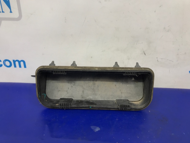 Клапан вентиляции салона задний левый HONDA ACCORD CU8 / TSX 08-14 75450-SDA-A01 Б/У