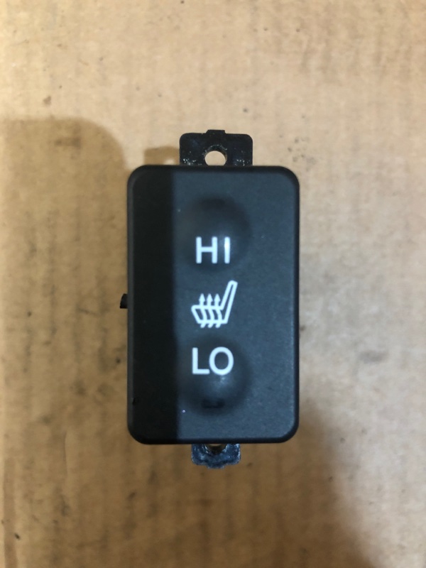 Кнопка обогрева сидений правая ACURA RDX 12-19 2015 TB3 3.5 J35Z2 35600-TX4-A01 Б/У