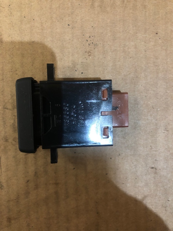 Кнопка обогрева сидений правая RDX 12-19 2015 TB3 3.5 J35Z2