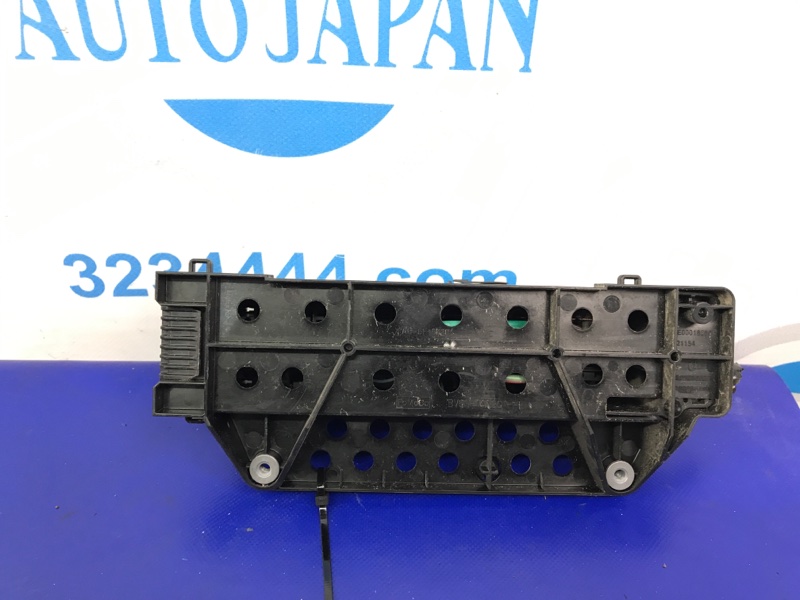 Блок предохранителей салон задний левый FOCUS 10-18