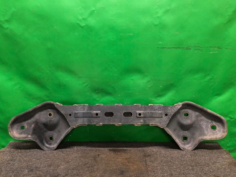 Крепление балки подвески CX-7 06-12 2009 Внедорожник 2.3 Крепление балки подвески CX-7 06-12 2009 Внедорожник 2.3