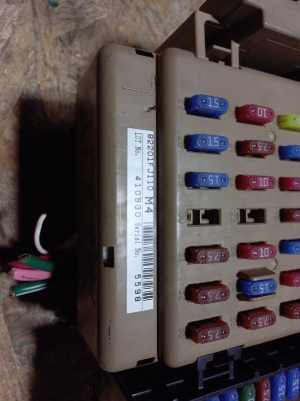 Блок предохранителей салон FORESTER 12-19 2015 Внедорожник 2.5 FB25B