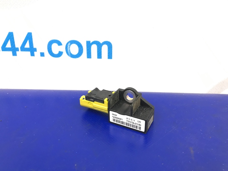 Датчик удара ACURA RDX 12-19 77970-T0A-J01 Б/У