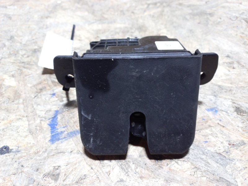 Замок крышки багажника TUCSON TL 15-20 Замок крышки багажника TUCSON TL 15-20