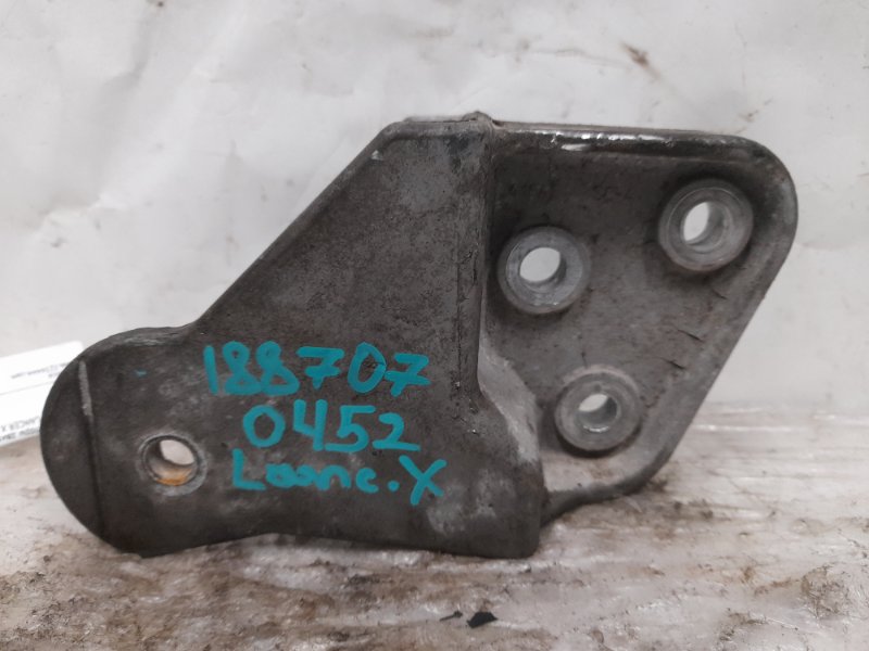 Кронштейн КПП MITSUBISHI LANCER X 10 07-15 2010 Седан 2.0 4B11 MN168522 Б/У