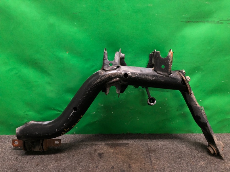 Рычаг задней подвески поперечный нижний задний левый CIVIC ES 00-05