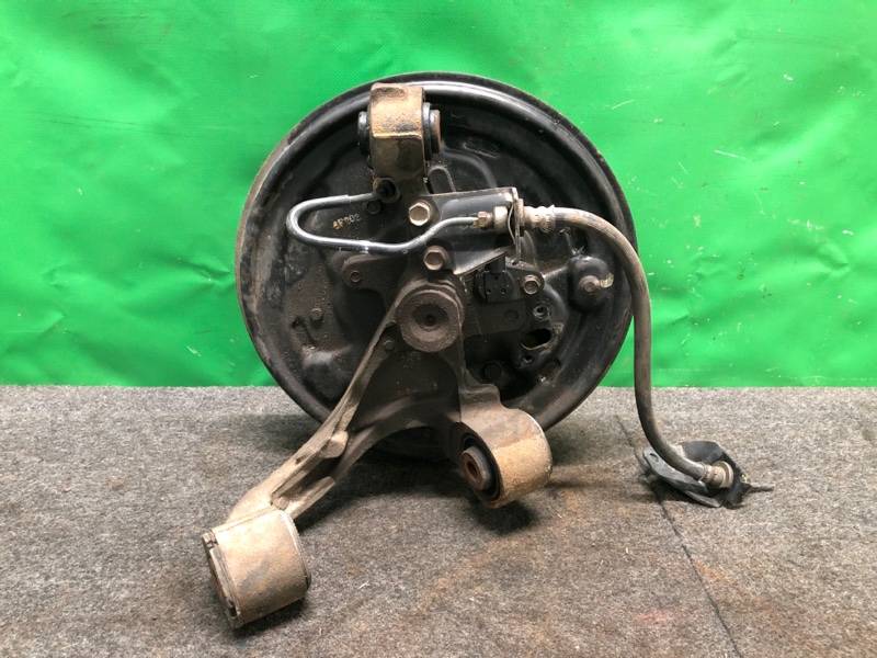 Ступица задняя левая CIVIC ES 00-05