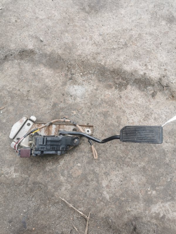 Педаль газа NISSAN ALMERA 03-09 N16 1.5