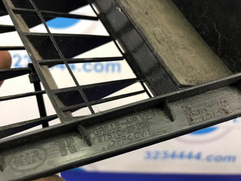 Клапан вентиляции салона задний правый KIA SOUL PS 13-19 Клапан вентиляции салона задний правый KIA SOUL PS 13-19