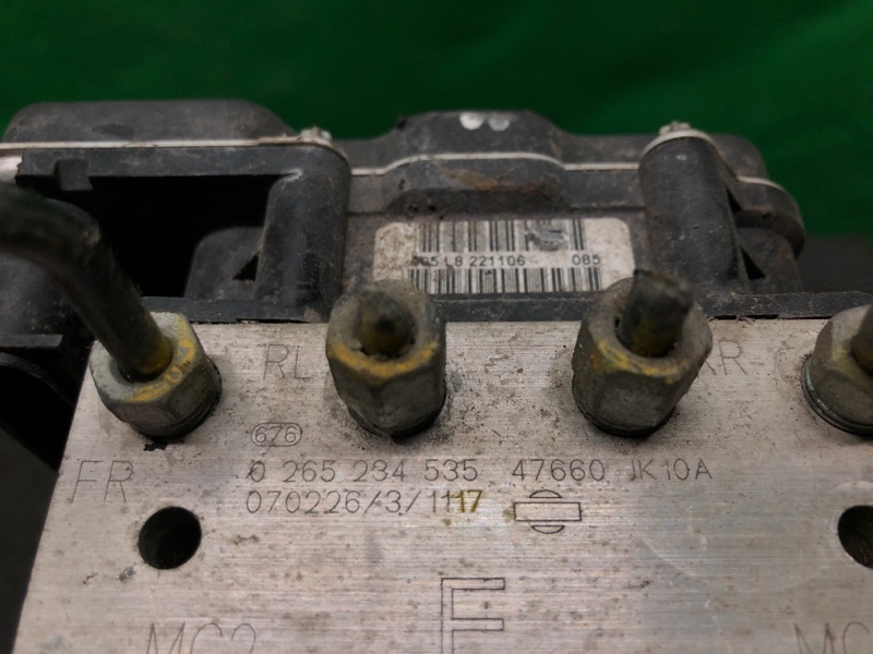 Блок ABS G25/G35/G37/Q40 06-14 2008 Седан 3.5 VQ35HR