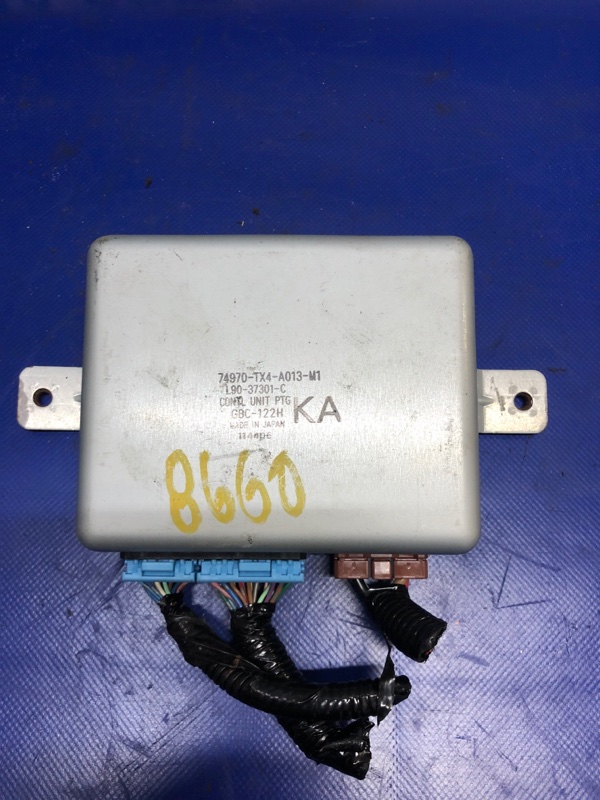 Блок управления крышкой багажника ACURA RDX 12-19 2015 TB3 3.5 J35Z2 74970-TX4-A01 Б/У